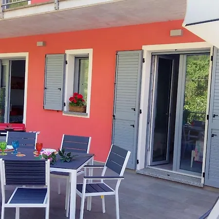 Apartment Tra E Montagne Nonna Maria *